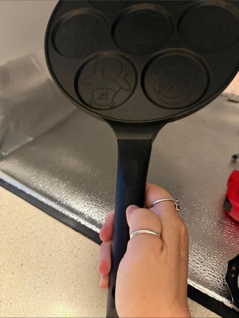 Crofton Holiday 3 inch mini pancake aluminum grill